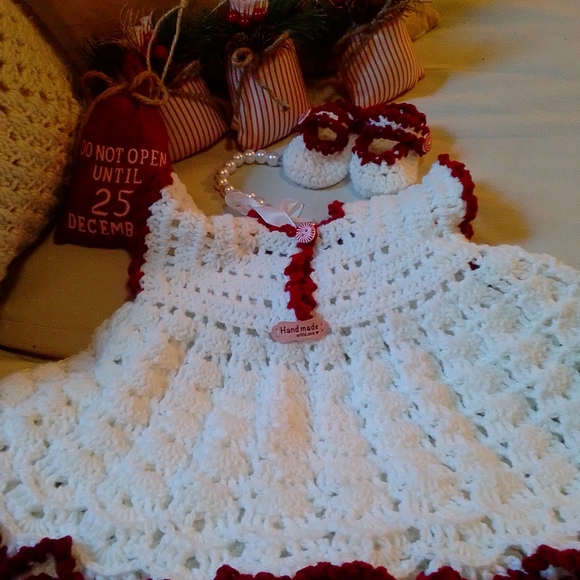 Baby's 1st Christmas dress and Mary Janes - Picture 7 of 9